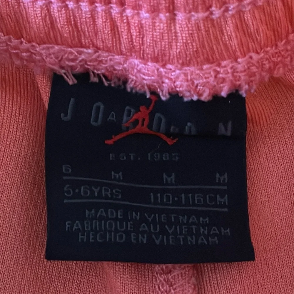 Jordan Boy’s Coral Athletic Shorts Size Medium